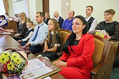 В Витебской области 32 женщины удостоены ордена Матери и премии имени Туснолобовой-Марченко