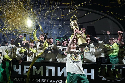 Футболисты "МЛ Витебск" впервые стали чемпионами Беларуси