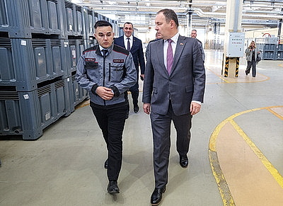 Председатель правления Национального банка ознакомился с производством завода "Легмаш"
