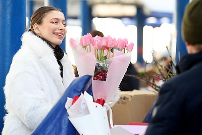 На улицах белорусских городов в преддверии 8 Марта