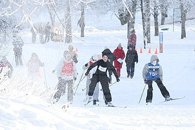 В Минске проходят районные этапы "Снежного снайпера - 2026"