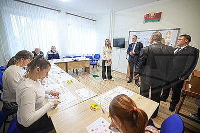 Лобович ознакомился с работой социального пансионата в Гродненском районе