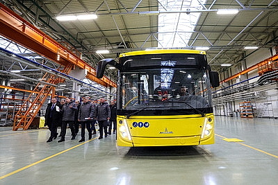 Как будут расширять автобусное производство МАЗ? Турчин ознакомился с производственными цехами