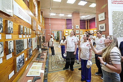 Участники автопробега "Дороги славы - наша история" посетили музей Миная Шмырева
