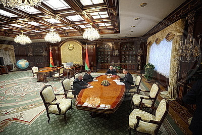 Лукашенко рассмотрел кадровые вопросы