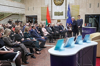 "Разговор без галстуков" состоялся в Академии управления