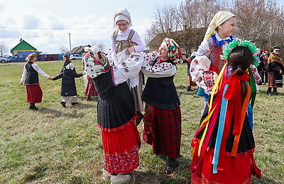 Сохранение традиций. Весенний обряд "Ваджэнне Сулы" в Гомельском районе