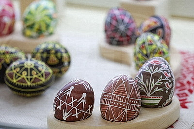 В музее Якуба Коласа представили искусство росписи яиц