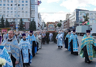Праздничным шествием в Витебске отметили Успение Пресвятой Богородицы