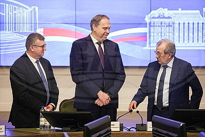 "Получать новые знания, решать вопросы реального сектора экономики". Глава НАН об актуальных задачах в науке