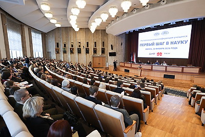 "Впечатляет буквально все". Участники "Первого шага в науку" о масштабе конференции и современных разработках