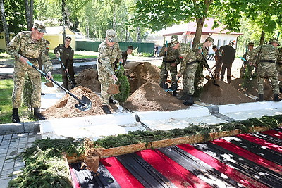 В Полоцке перезахоронили останки более 1 тыс. мирных жителей, расстрелянных в годы ВОВ