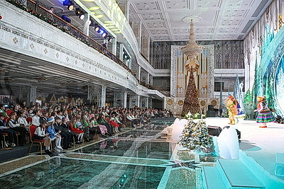 Маленькие гости Дворца Независимости окунулись в сказку