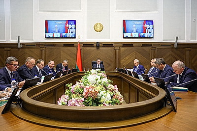 Проекты прогноза соцэкономразвития и республиканского бюджета на 2027 год рассмотрели в правительстве