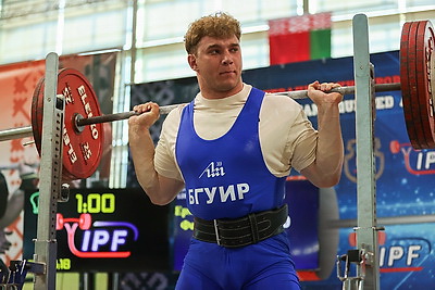 В Минске стартовал финал Республиканской универсиады по пауэрлифтингу