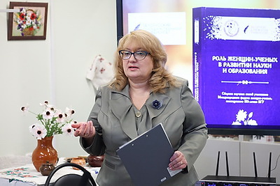 Более 100 исследовательниц из семи стран обсудили роль женщин в науке на форуме в БГУ