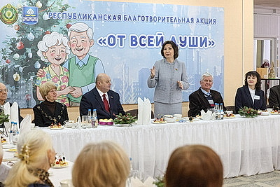 Общение родственных душ. Кочанова встретилась с ветеранами труда в Новополоцке