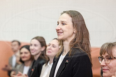 Диалоговая площадка "Женщина в профессии: учим сердцем, вдохновляем примером" прошла в гимназии №13 Минска