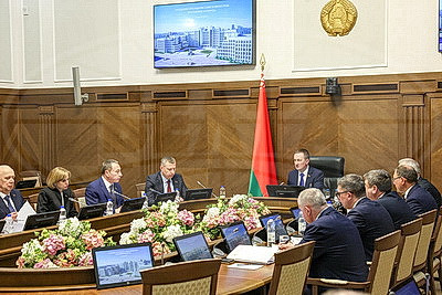 Стратегию создания мультибрендовых центров белорусской техники в регионах России рассмотрели в правительстве