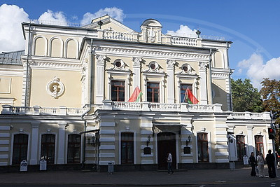 Новый сезон Купаловского театра откроет 1 сентября спектакль "Паўлінка"