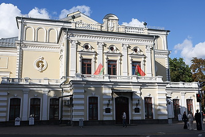 Новый сезон Купаловского театра откроет 1 сентября спектакль "Паўлінка"