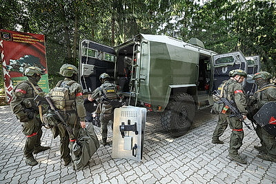 Проверка боеготовности по поручению Президента проходит в одной из бригад внутренних войск