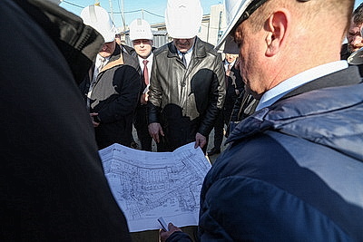 Ход работ по строительству городской клинической инфекционной больницы обсудили на выездном заседании Мингорисполкома