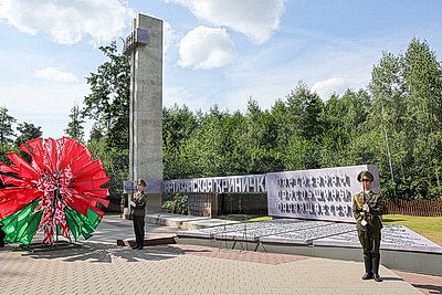 Память участников партизанского отряда "Большевик" почтили на мемориальном комплексе под Гомелем