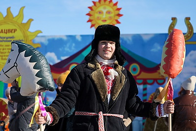"Это уже белорусский бренд". Веселье на Масленицу в Минске