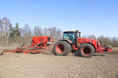 Аграрии Брестской области выборочно начали сев ранних яровых зерновых