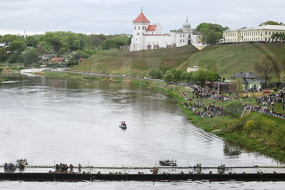 Берег левый, берег правый. Масштабная реконструкция освобождения города с форсированием Немана прошла в Гродно