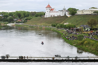 Берег левый, берег правый. Масштабная реконструкция освобождения города с форсированием Немана прошла в Гродно