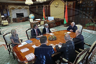 Лукашенко провел переговоры со спецпосланником США Коулом