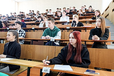 В заключительный этап университетских олимпиад прошли более 6,5 тыс. одиннадцатиклассников