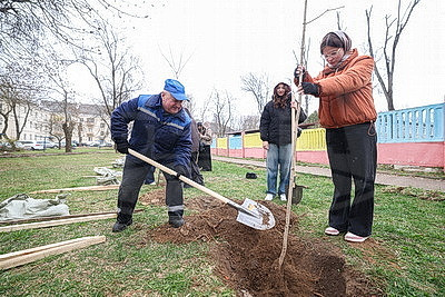 Масштабный субботник прошел в Заводском районе Минска