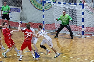 "Мешков Брест" и СКА победили на старте 1/2 финала чемпионата Беларуси по гандболу