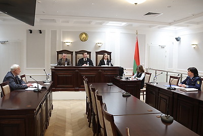 Офицер СС Ганс Зиглинг обвиняется в убийстве не менее 1,7 тыс. человек, включая 238 детей