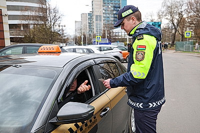 Нарушений ПДД со стороны такси стало меньше. Как прошел рейд ГАИ в Минске