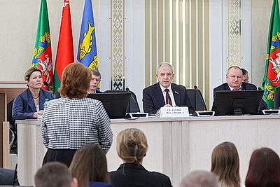 Сергеенко с рабочей поездкой посещает Поставы