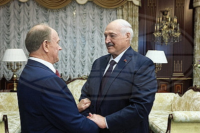 Лукашенко встретился с лидером КПРФ Зюгановым