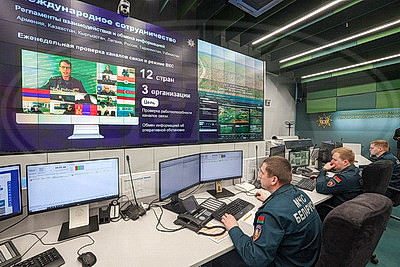 Как космические технологии помогают спасателям: МЧС и НАН обсудили новые решения