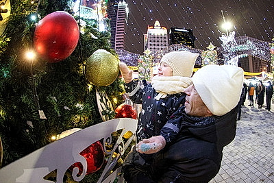 Новогодние гулянья проходят в столице и регионах