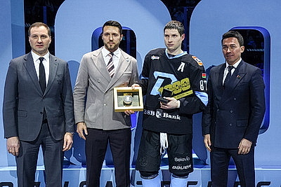 Форвард "Динамо" Шипачев набрал тысячный балл в карьере в КХЛ