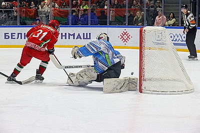 Команда Президента выиграла четвертый матч в РХЛ