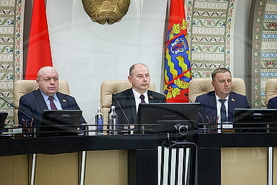 Строительство, зарплаты, инвестпроекты. Кушнаренко об итогах работы Минской области в 2025 году