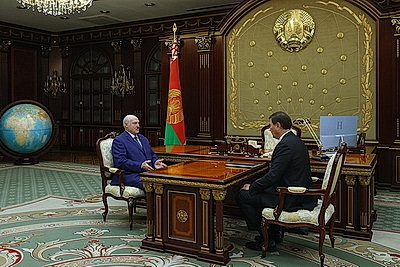 Лукашенко принял с докладом главу МИД по итогам его визитов в страны Африки