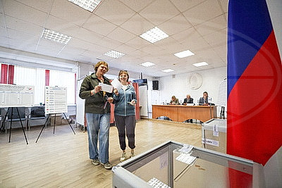 В России прошли выборы в Госдуму, в Беларуси россияне могли проголосовать в 7 городах
