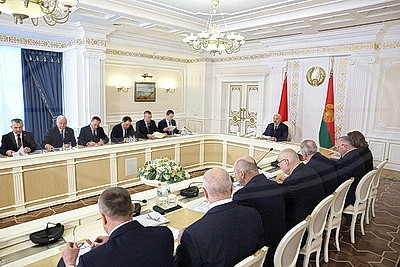 Лукашенко назвал инициативу "Один район - один проект" стратегической задачей в региональном развитии