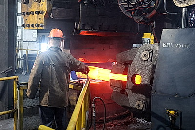 Почему промышленность - ключ к развитию регионов, рассказали на Могилевском металлургическом заводе