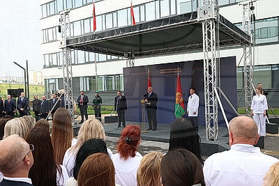 Лукашенко торжественно открыл Гродненскую областную клиническую больницу
